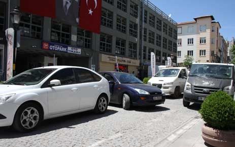 Otopark Pahal�, Vatanda� Duyars�z